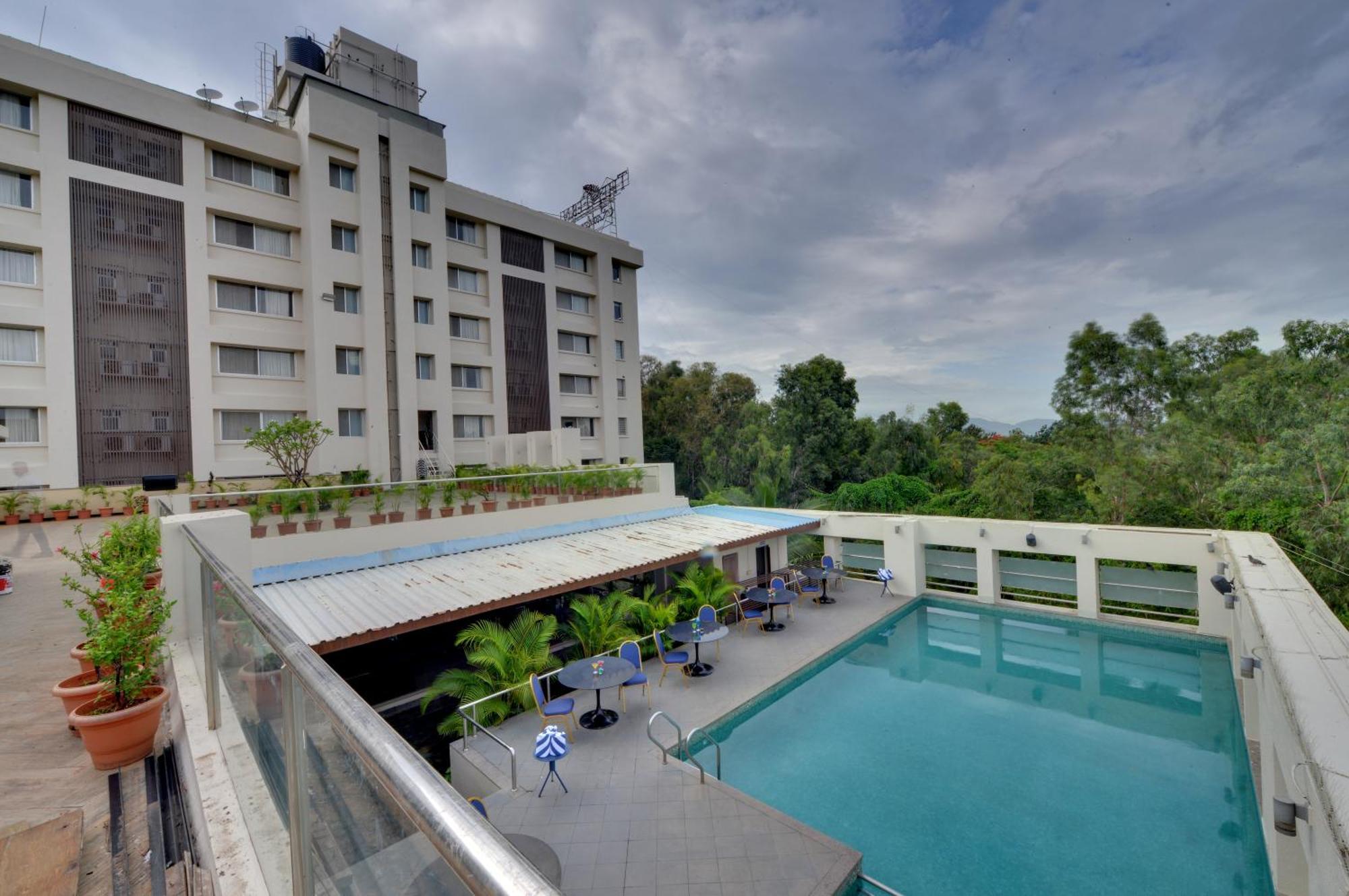 The Fern Residency, Vadgaon - Talegaon, Pune Eksteriør bilde