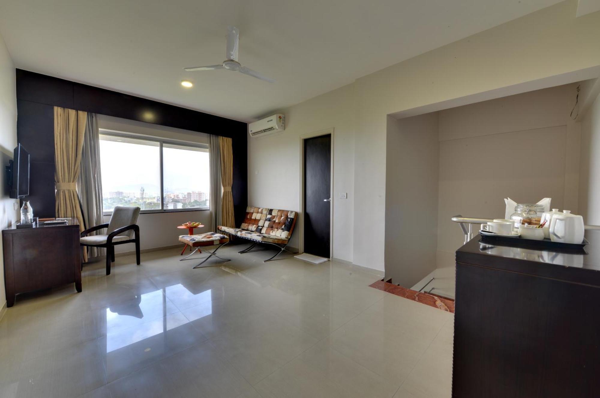The Fern Residency, Vadgaon - Talegaon, Pune Eksteriør bilde