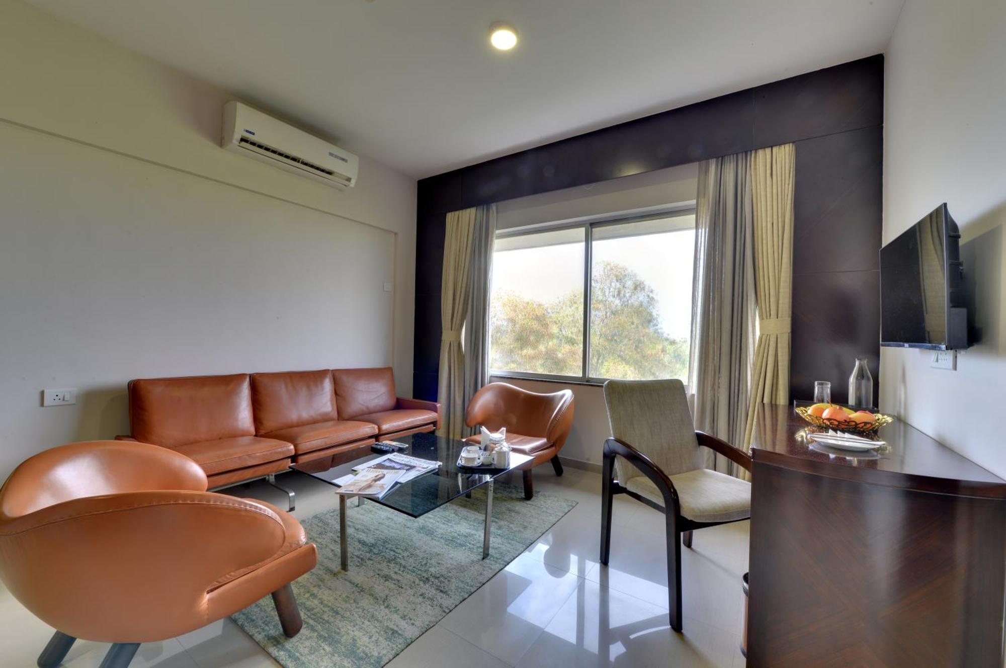 The Fern Residency, Vadgaon - Talegaon, Pune Eksteriør bilde